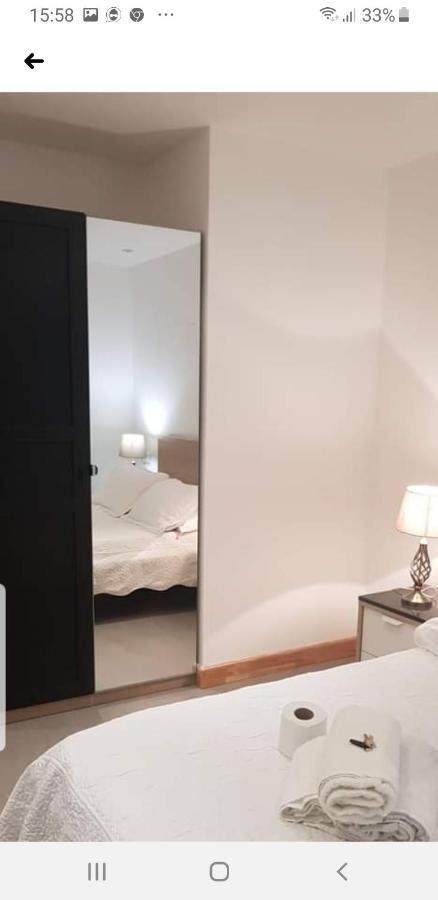 Jadwin Beautiful Room Share Toilet 2 People 런던 외부 사진